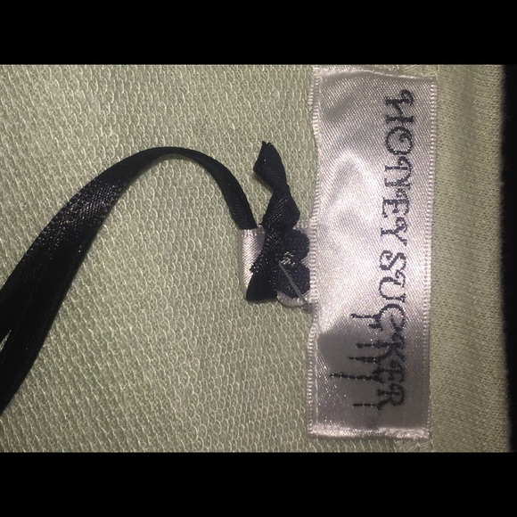 Honey Sucker t-shirt, large arm holes, size L - Picture 6 of 6